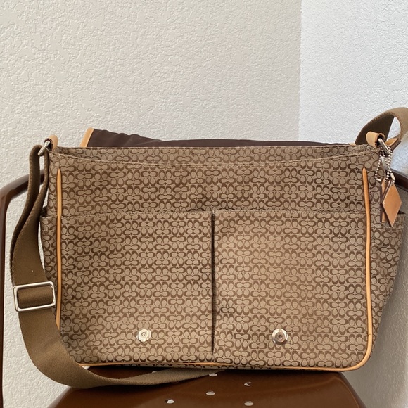 Vintage signature coach messenger tote - Picture 2 of 4